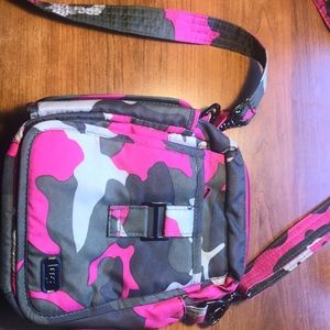 Lug pink camo crossbody bag!